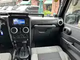 Фото 15 - Jeep Wrangler