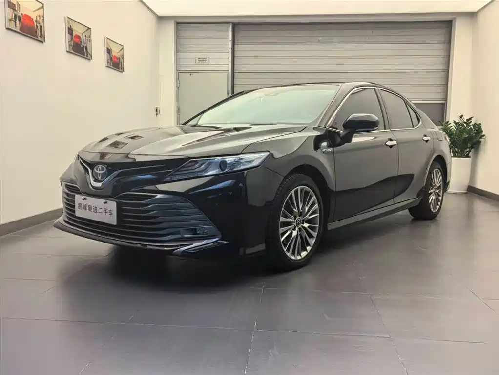 Toyota Camry 2019 Hybrid 2.5HG Luxury Edition China V