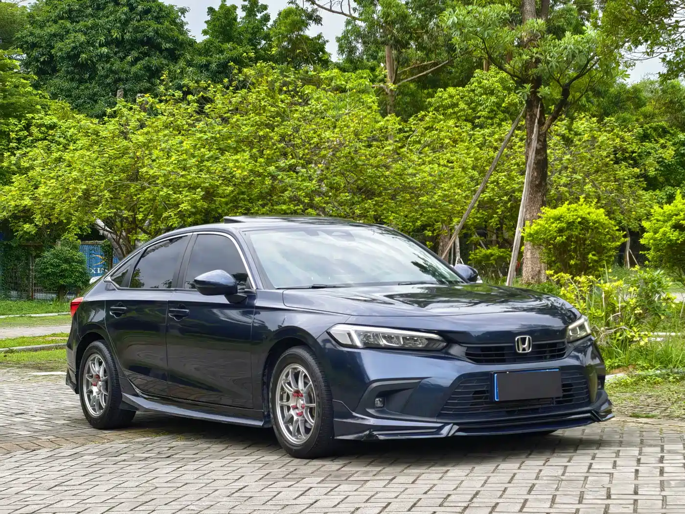 Фото 3 - Honda Civic