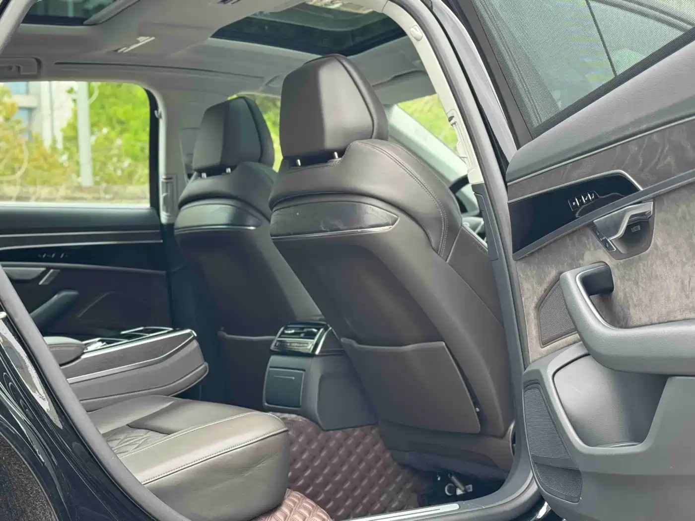 Audi A8 2021 A8L 50 TFSI quattro Comfort фото 15