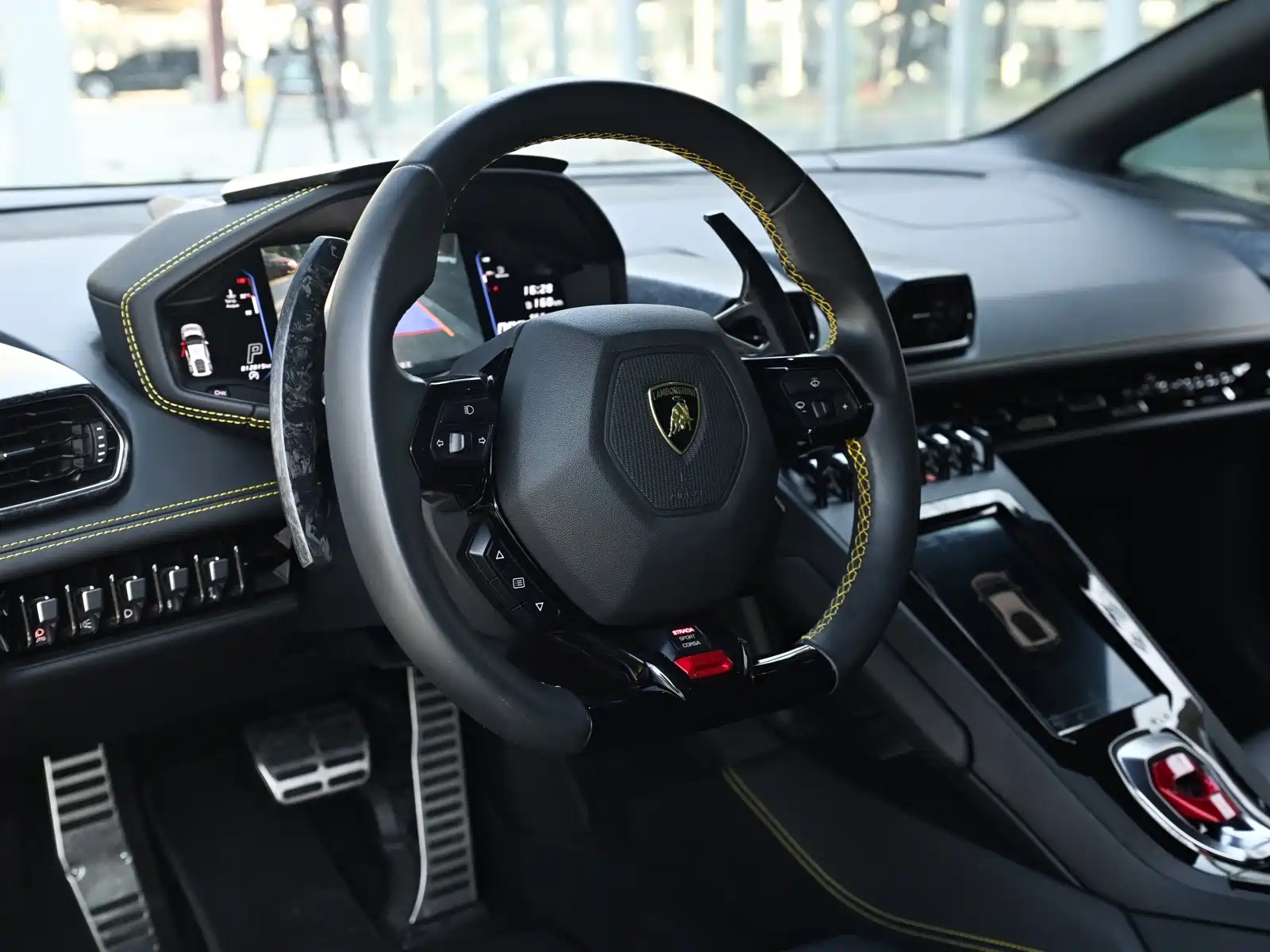 Фото 6 - Lamborghini Huracán