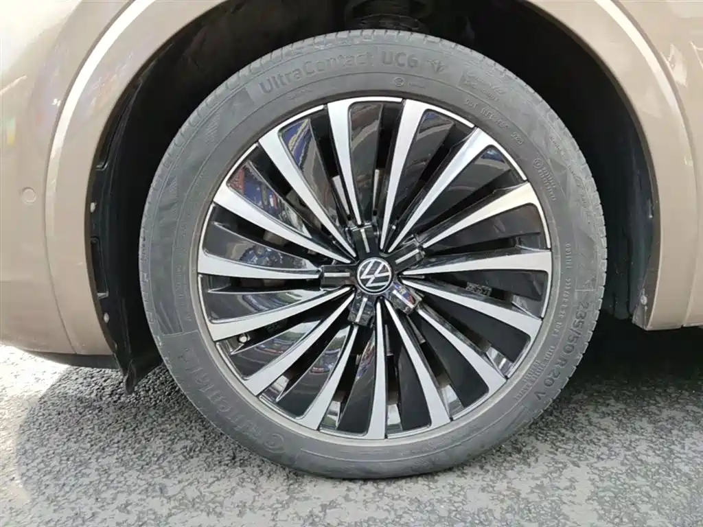 Volkswagen Viloran 2020 380TSI Premium фото 23