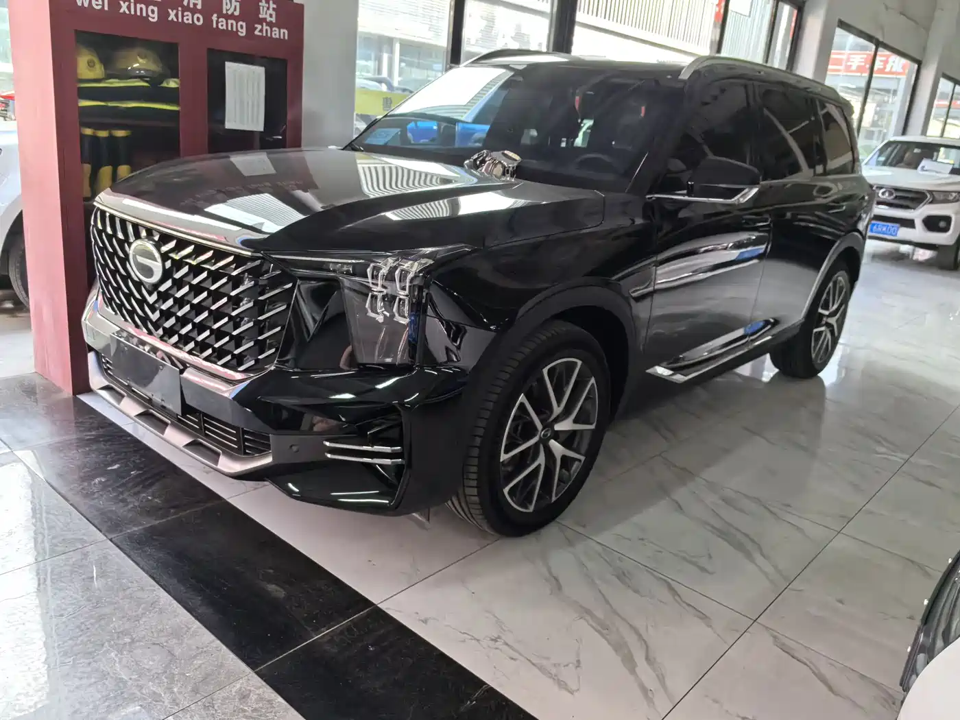 GAC Trumpchi Trumpchi GS8 2024 Navigator Series 2.0TGDI 2WD Luxury Smart Connect Edition
