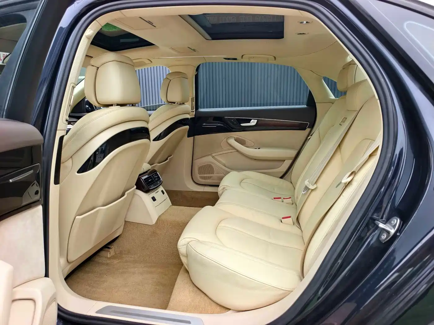 Audi A8 2013 A8L 45 TFSI quattro Comfort фото 9