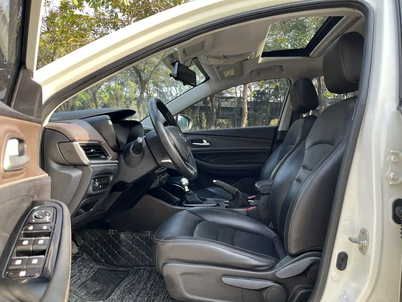 GAC Trumpchi Trumpchi GA4 2018 200T Manual Luxury фото 5