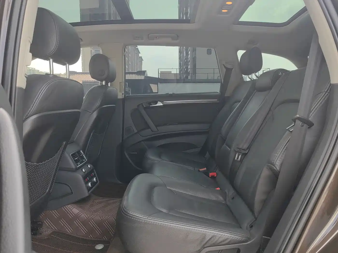 Photo 9 - Audi Q7