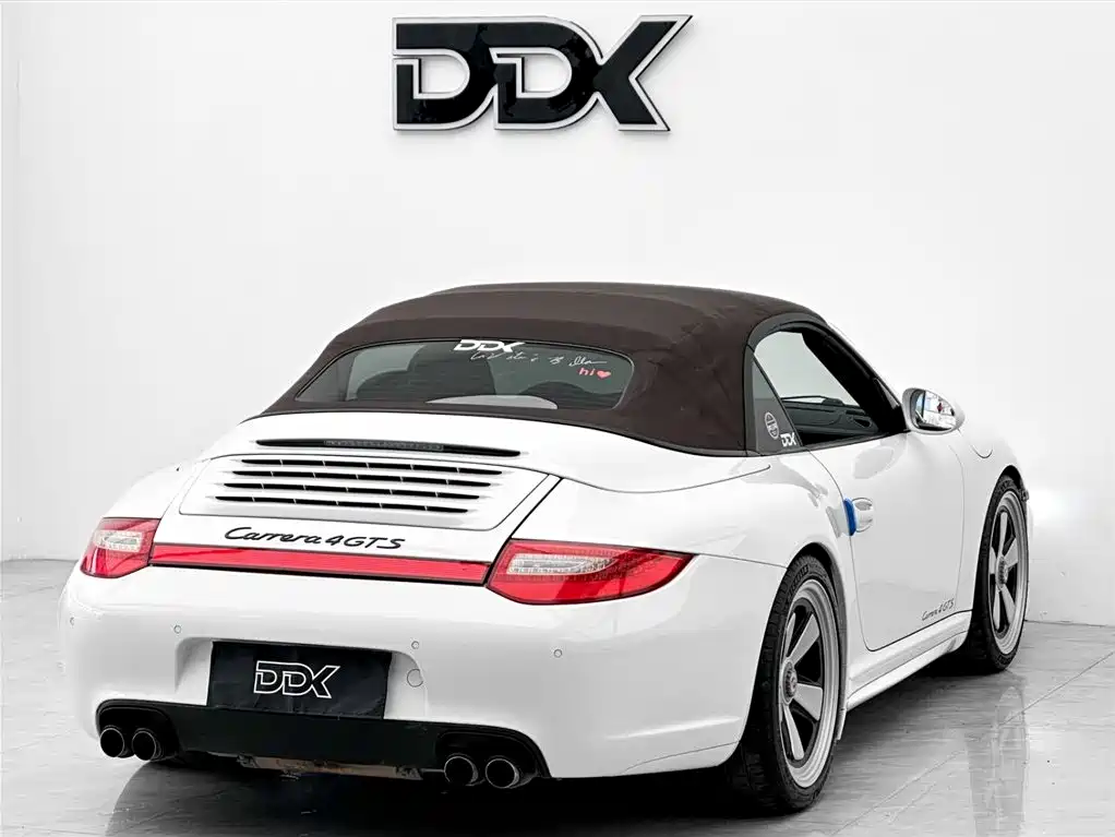 Porsche 911 2011 Carrera 4 GTS 3.8L Convertible фото 5