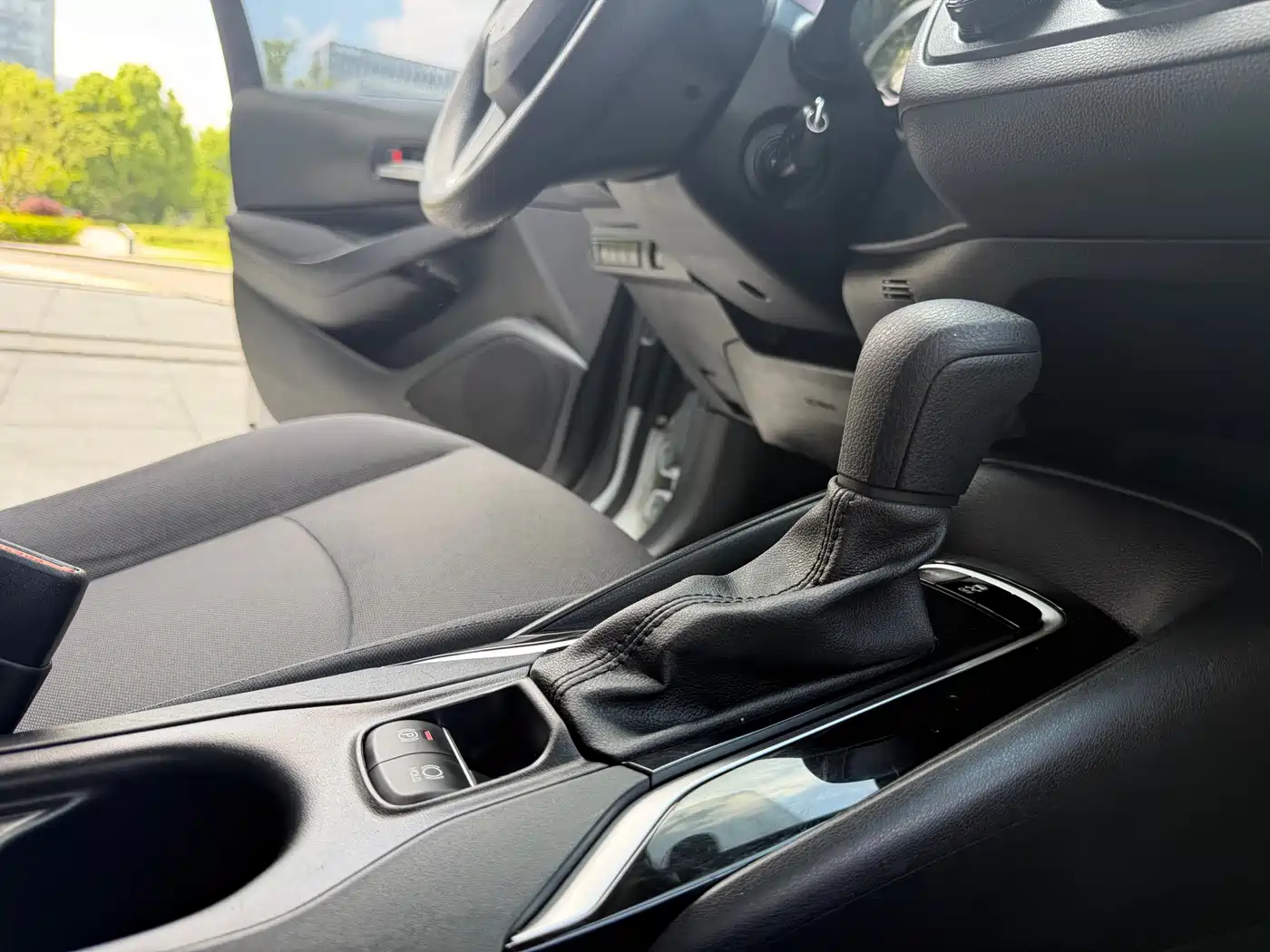 Toyota Corolla 2021 TNGA 1.5L CVT Pioneer Edition фото 16