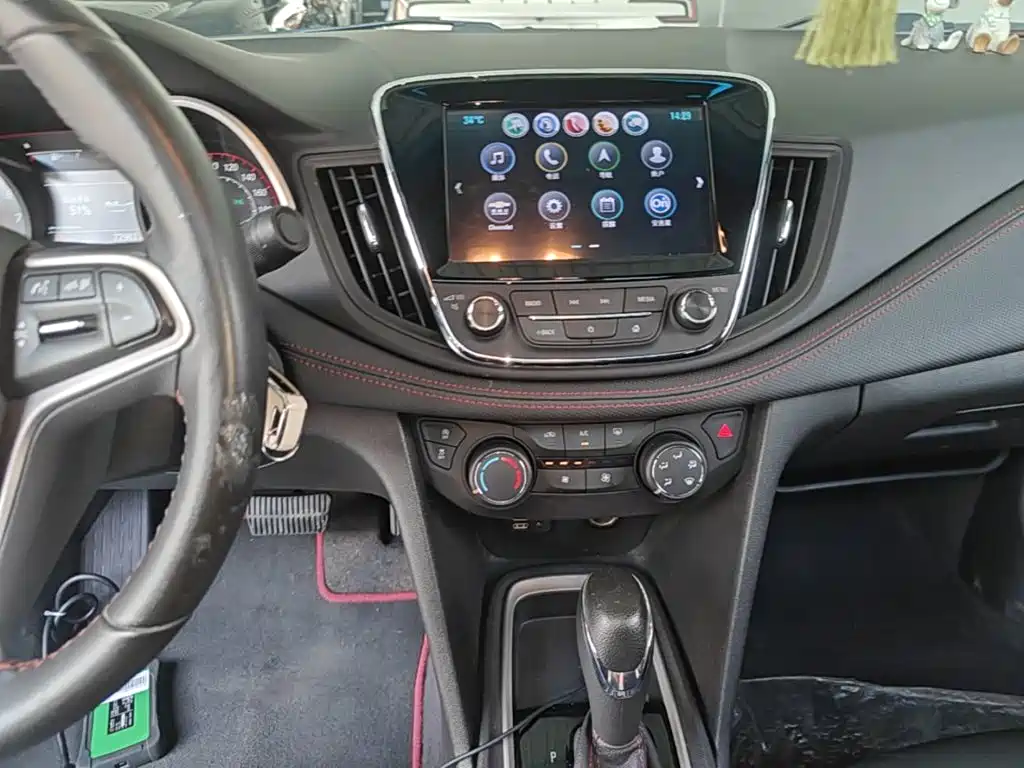 Chevrolet Monza 2019 2019 RS 330T Auto Smooth Edition China VI