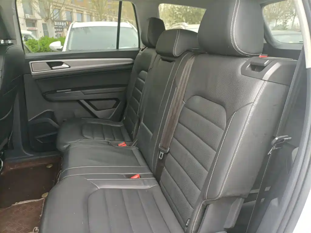 Volkswagen Teramont 2019 380TSI 4WD Luxury Edition China VI фото 13