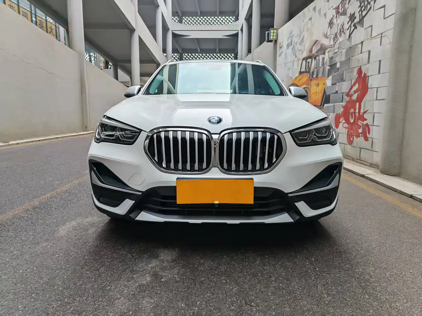 BMW X1 2022 sDrive20Li Fashion фото 2