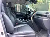 Фото 11 - Toyota Vellfire