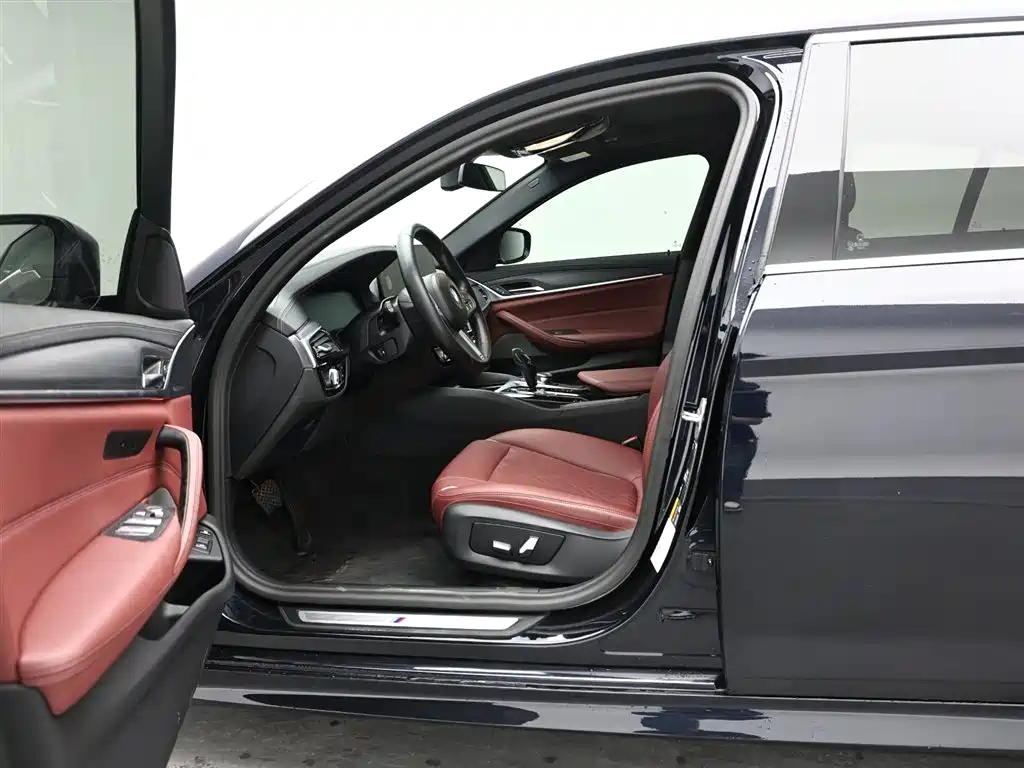 BMW 5 SERIES NEW ENERGY