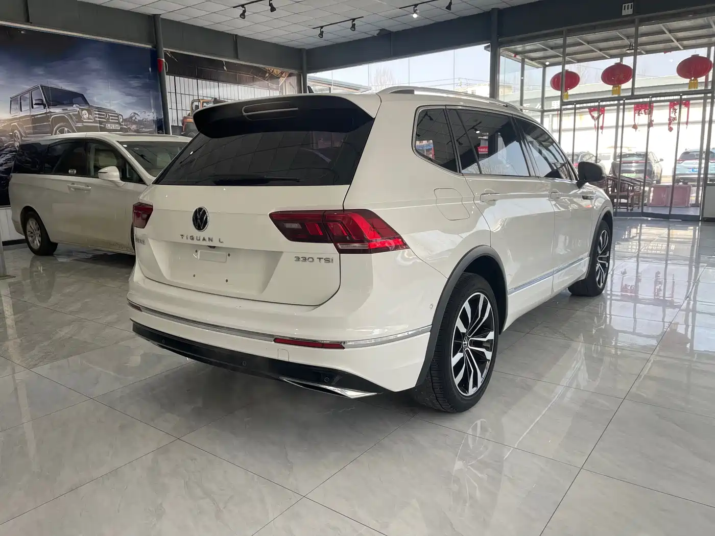 Volkswagen Tiguan L 2021 330TSI Automatic 2WD R-Line Flagship фото 9