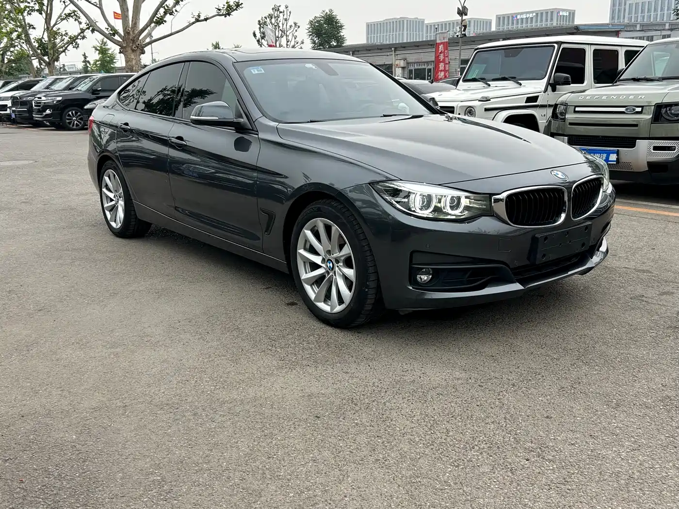 BMW 3 Series GT 2018 320i Fashion фото 3