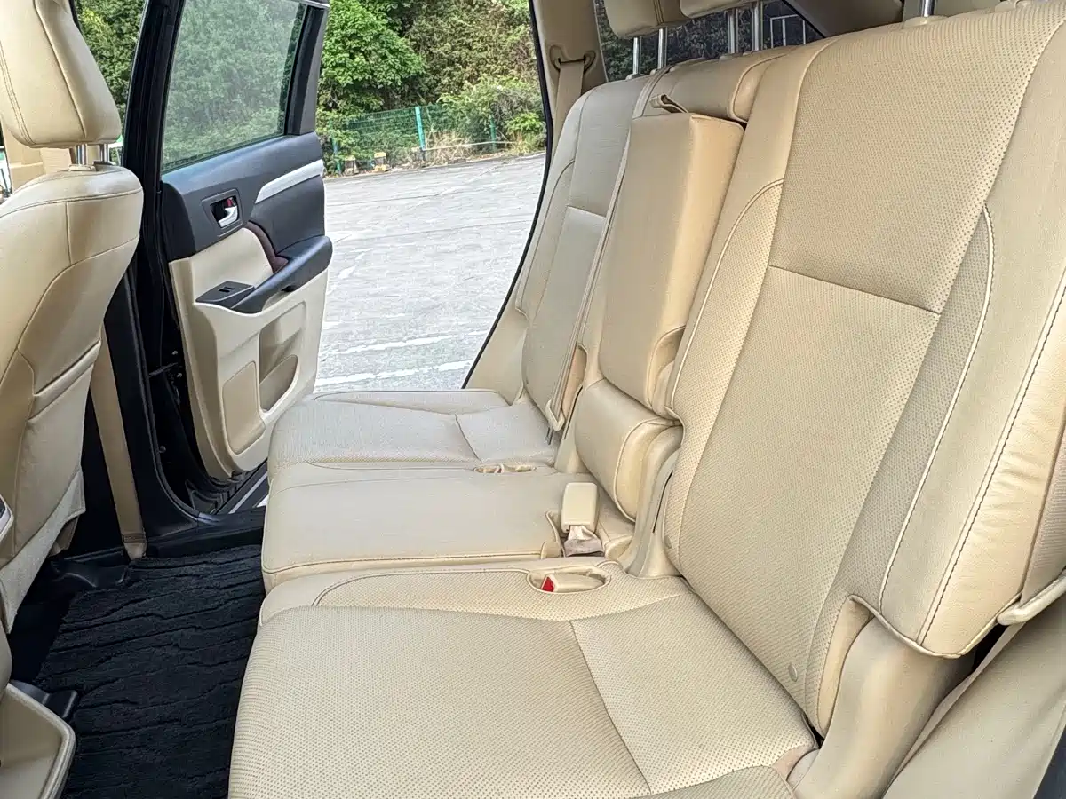 Toyota Highlander 2015 2.0T AWD Luxury Edition 7-seater фото 11