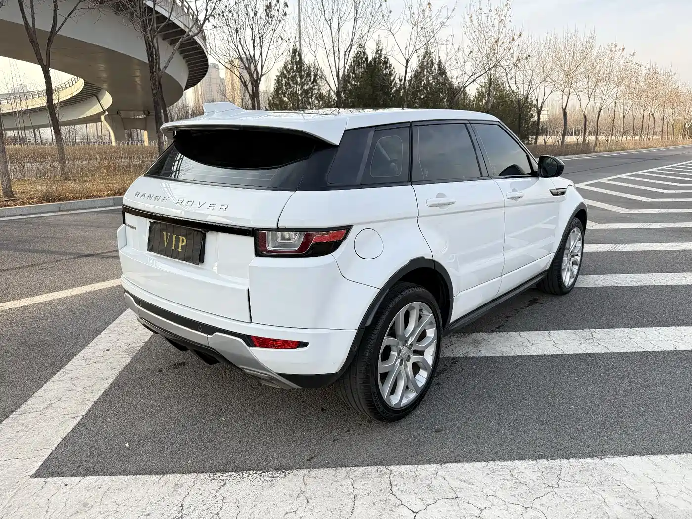 Land Rover Range Rover Evoque 2018 240PS SE DYNAMIC Smart Edition фото 10