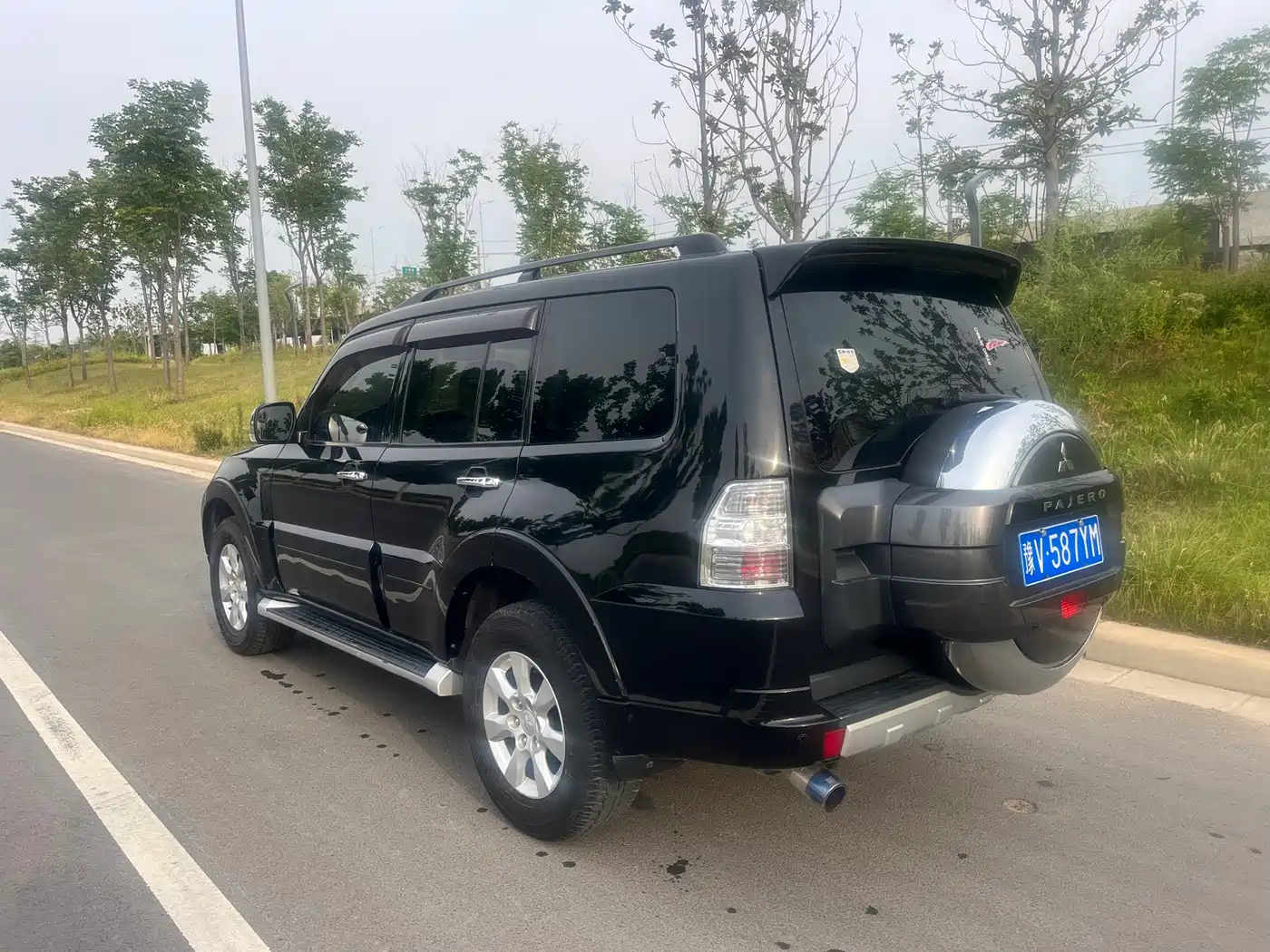Mitsubishi Pajero (Import) 2016 3.0L Automatic Luxury (China IV) фото 8