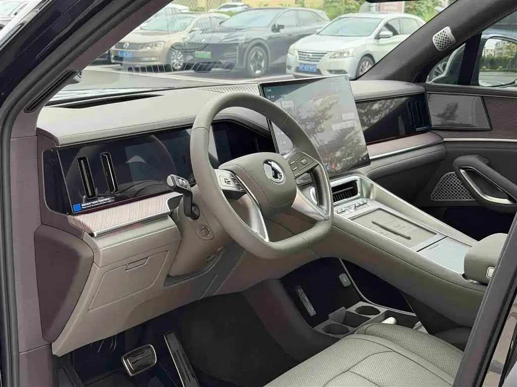 Denza N9 2025 Model Premium Excellence фото 14