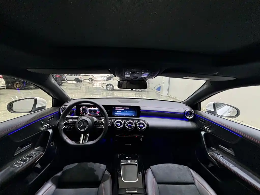 Mercedes-Benz A-Class 2025 A 200 L Fashion Edition фото 7