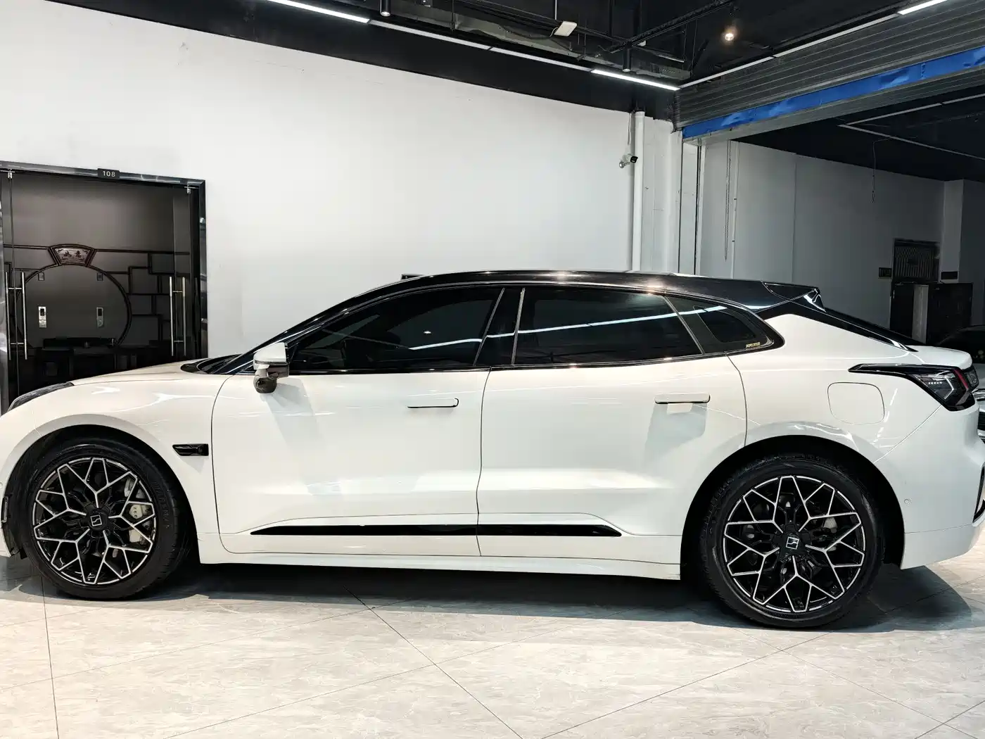 ZEEKR EXTREME KRYPTON 001