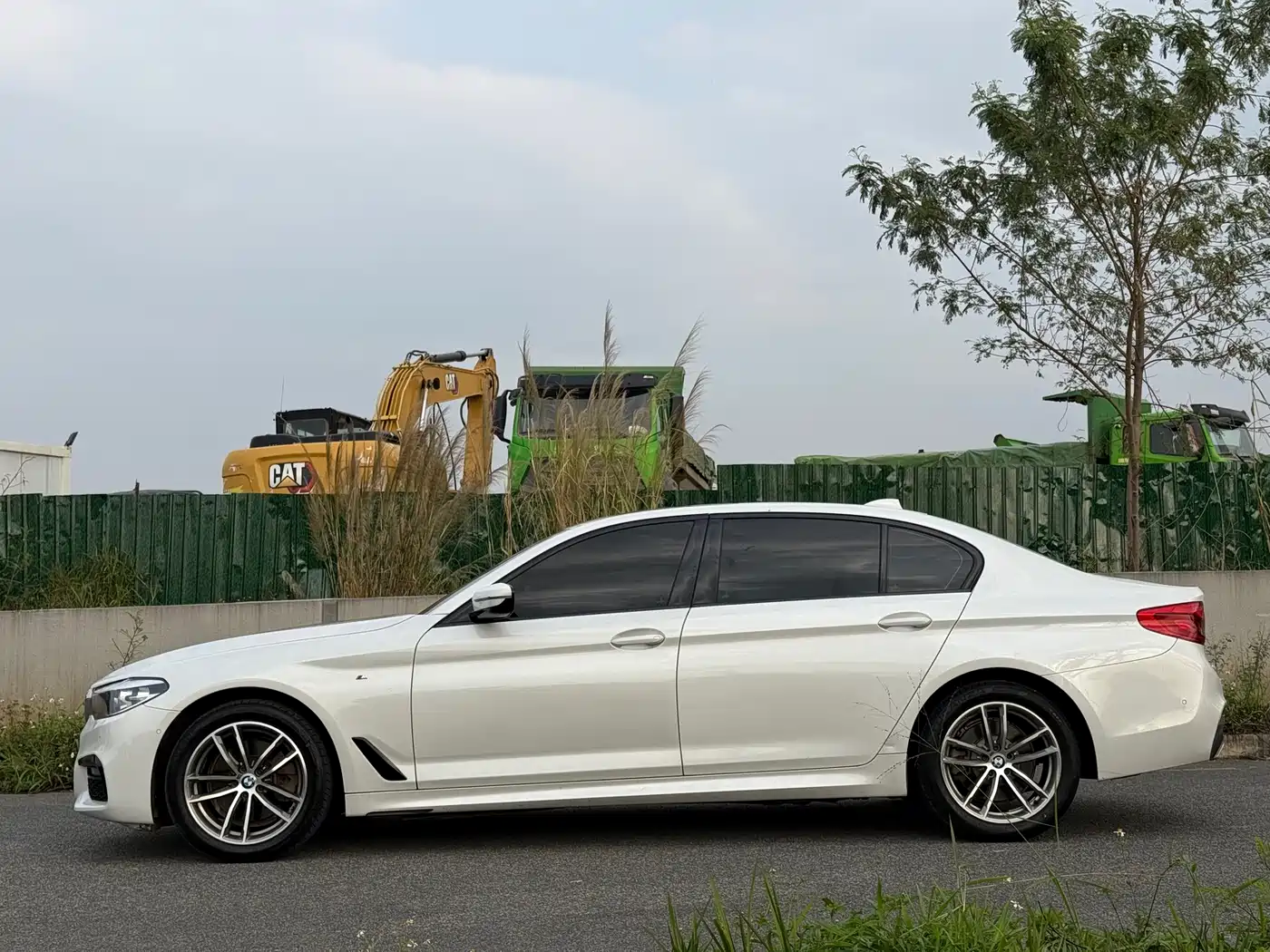 BMW 5 Series 2019 525Li M Sport Package фото 6