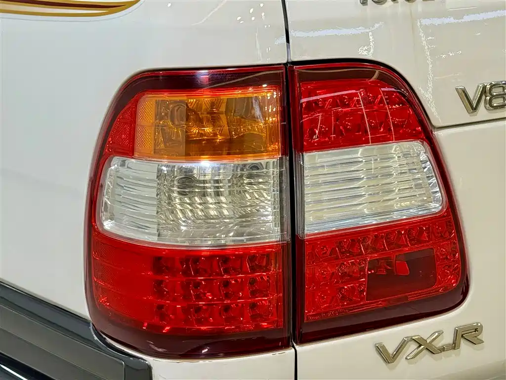 Toyota Land Cruiser 2005 4.7L Automatic VX-R фото 8