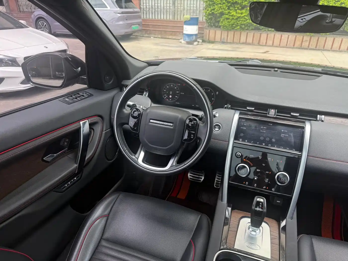 Land Rover Discovery Sport 2021 249PS R-Dynamic SE Performance Technology Edition 5-seater фото 15