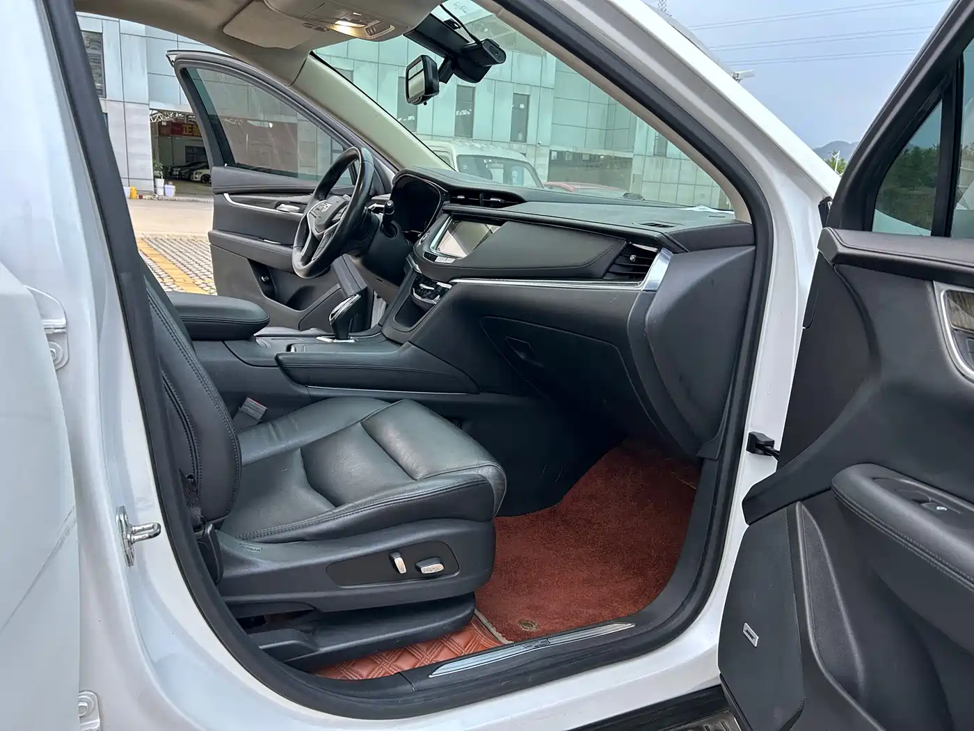 Cadillac XT5 2016 25T Luxury Model фото 11