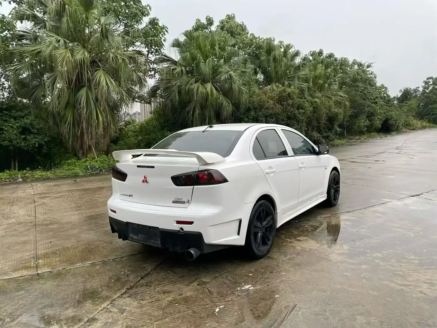Mitsubishi Lancer EX 2013 2013 Fashion Edition 1.8L CVT Comfort