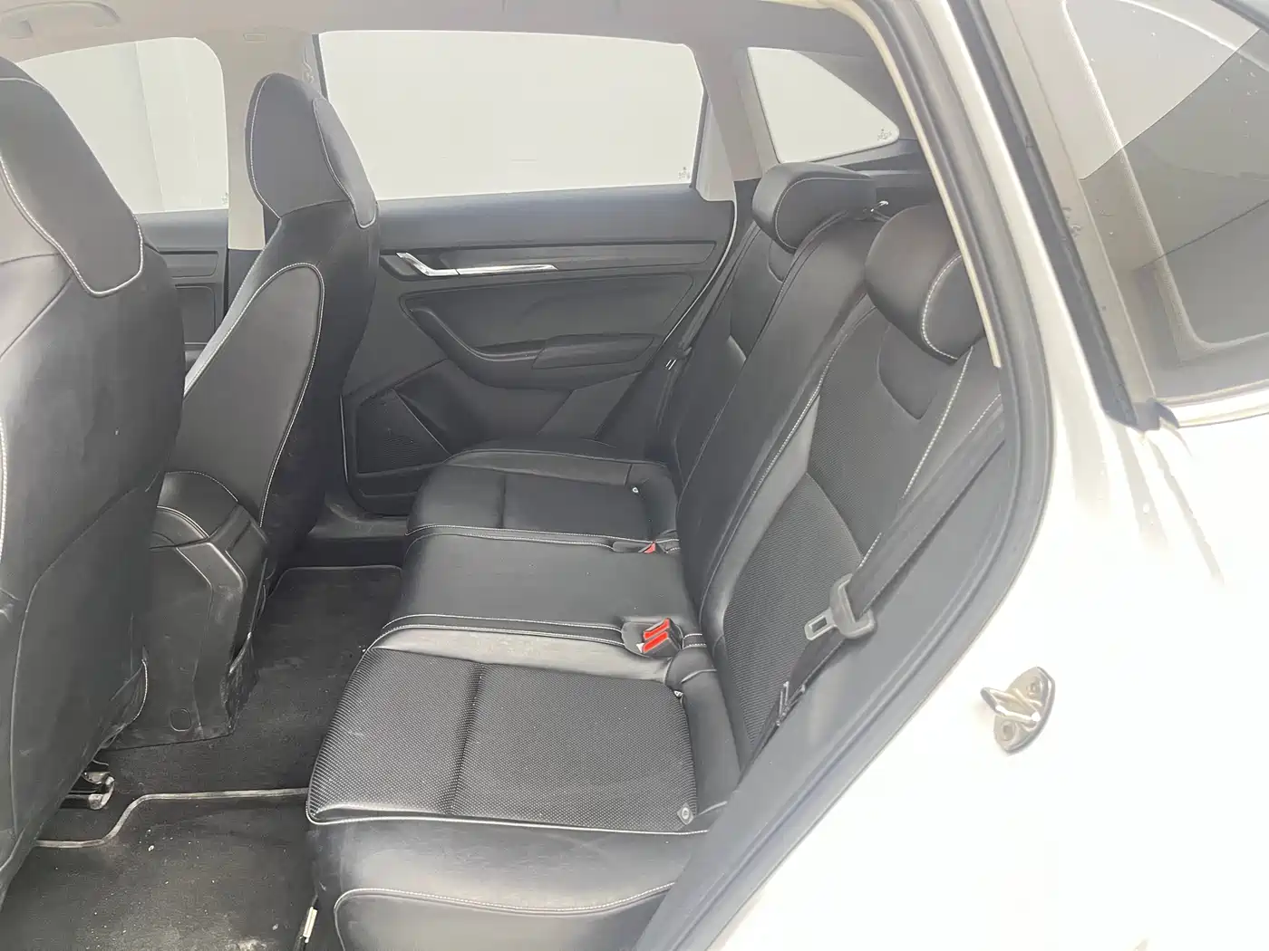Škoda Kamiq 2024 Model 1.5L Automatic Comfort Edition фото 9