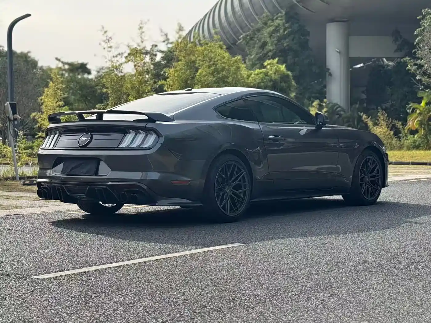 Ford Mustang 2020 2.3L EcoBoost Obsidian Phantom Special Edition фото 6