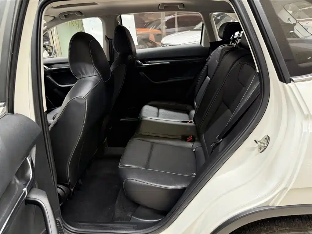 Škoda Kamiq 2022 1.5L Automatic Comfort Edition фото 18