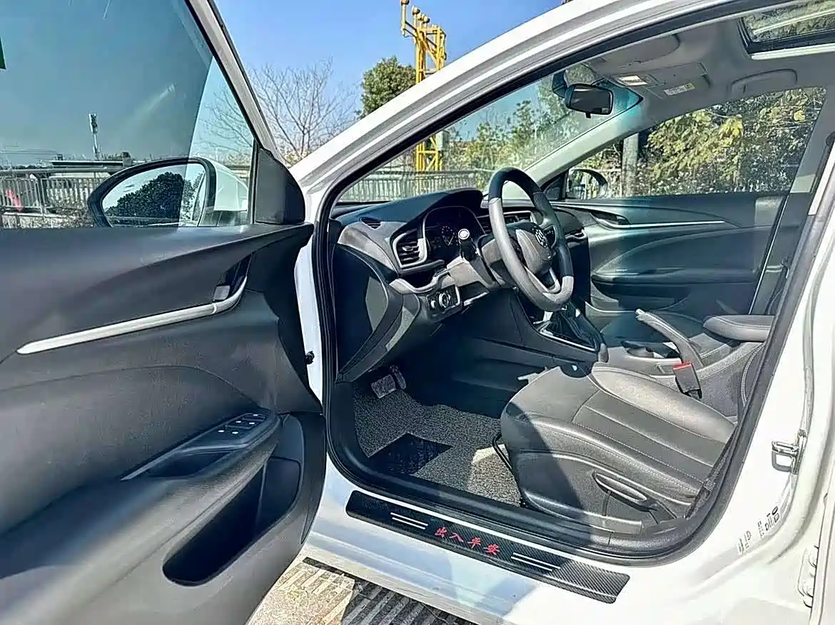 Buick Excelle 2018 18T Automatic Elite фото 6