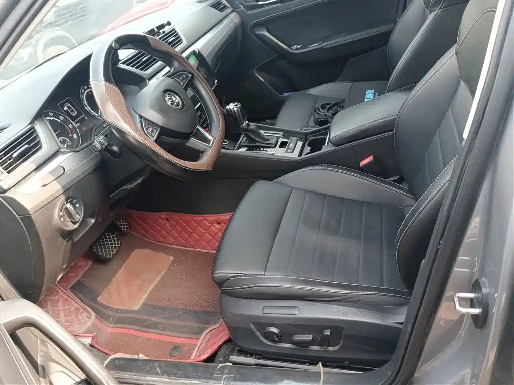 Škoda Superb 2019 Facelift TSI280 DSG Comfort Edition фото 8