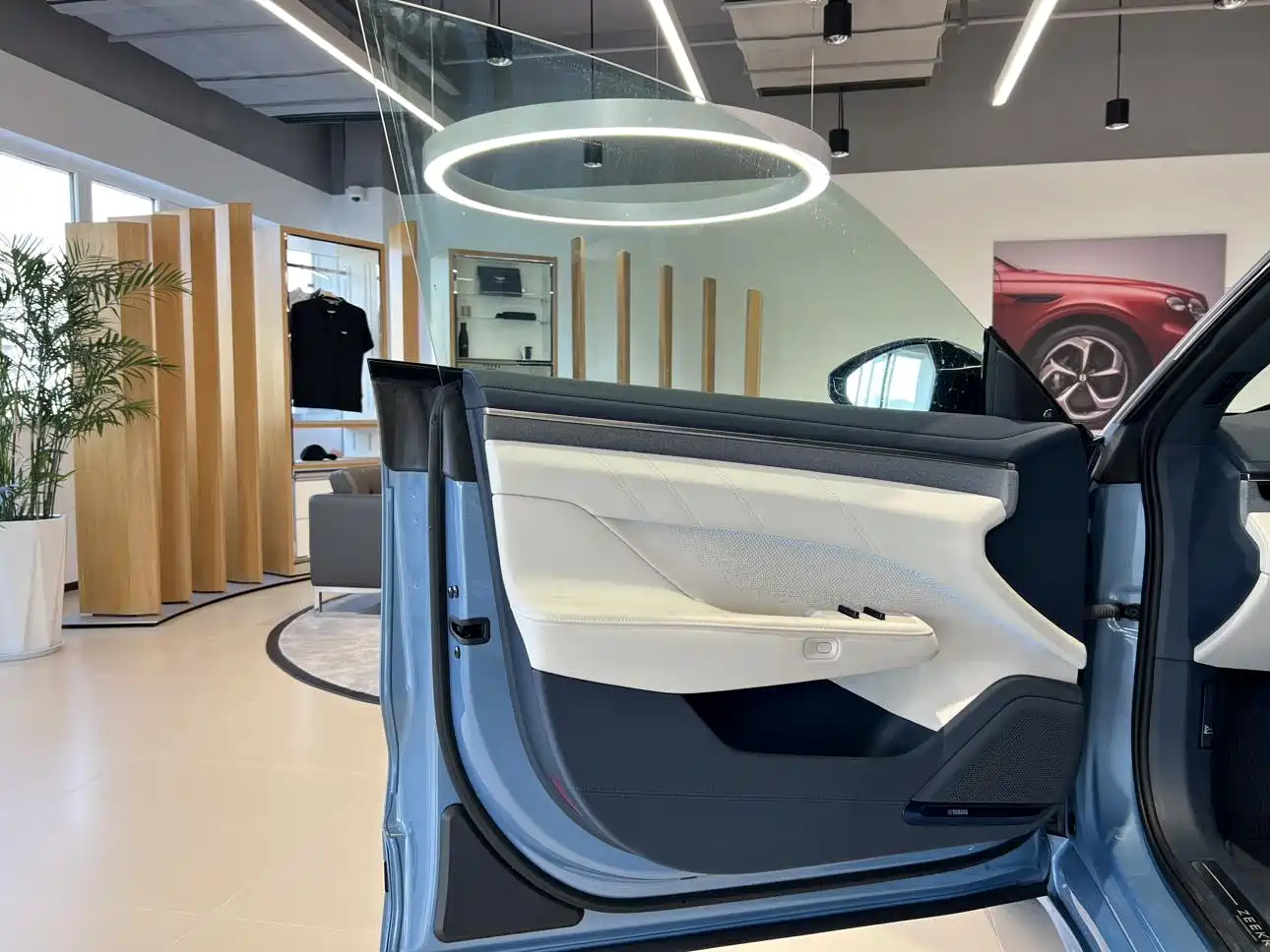 ZEEKR EXTREME KRYPTON 001