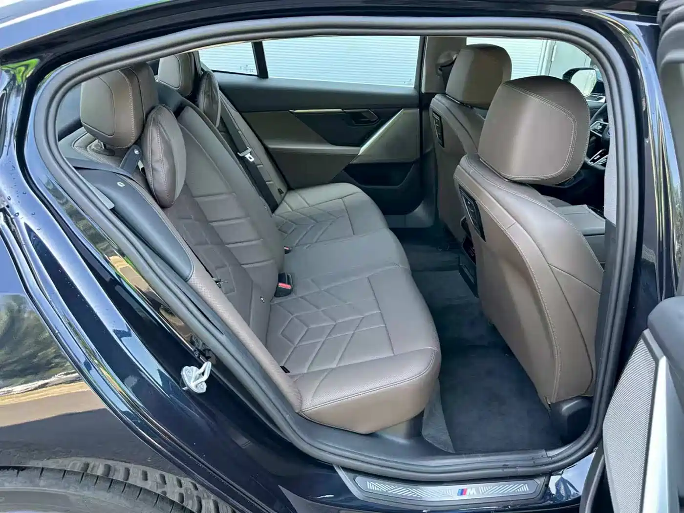 BMW i5 2025 2025 eDrive 35L M Sport Package