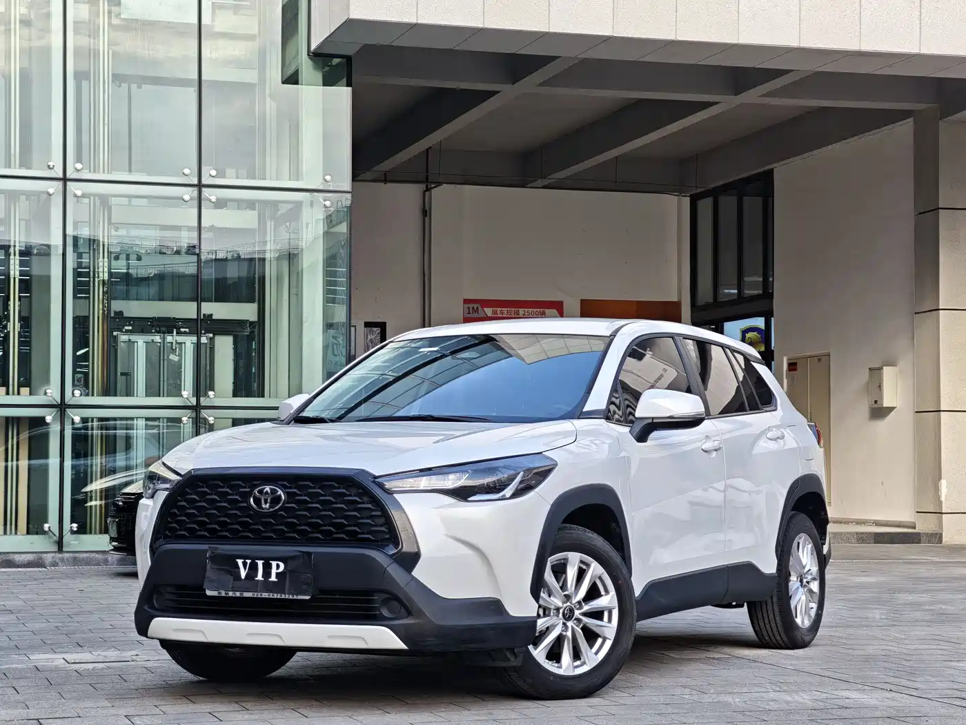 Toyota Corolla Cross 2023 2.0L Pioneer Edition фото 2