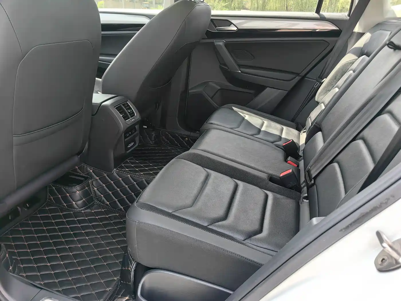 Volkswagen Tayron 2019 330TSI 2WD Luxury China VI фото 12