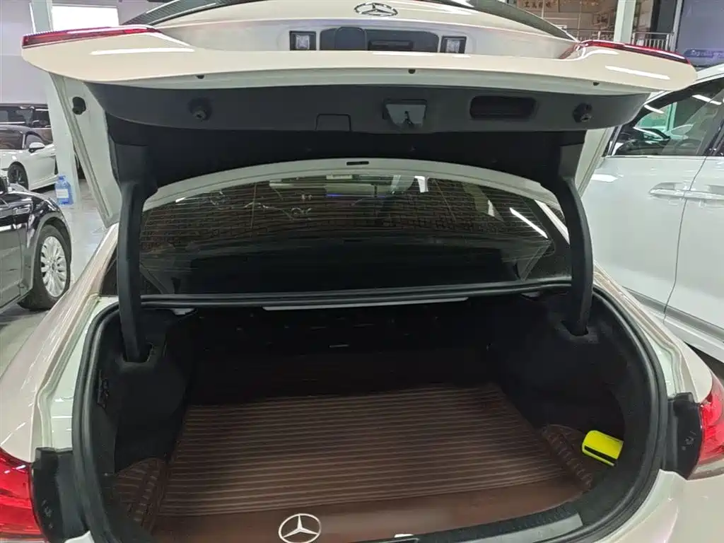 Mercedes-Benz A-Class 2021 Facelift A 180 L Sport Sedan фото 19