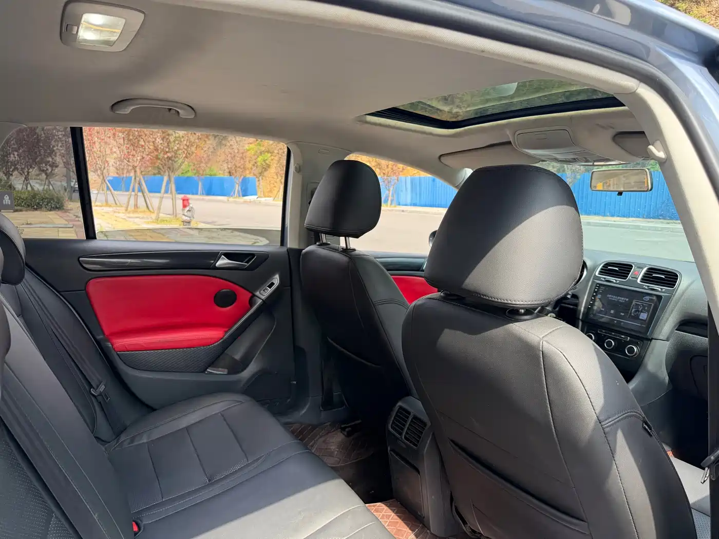 Volkswagen Golf 2011 2012 1.6 Automatic Luxury Edition