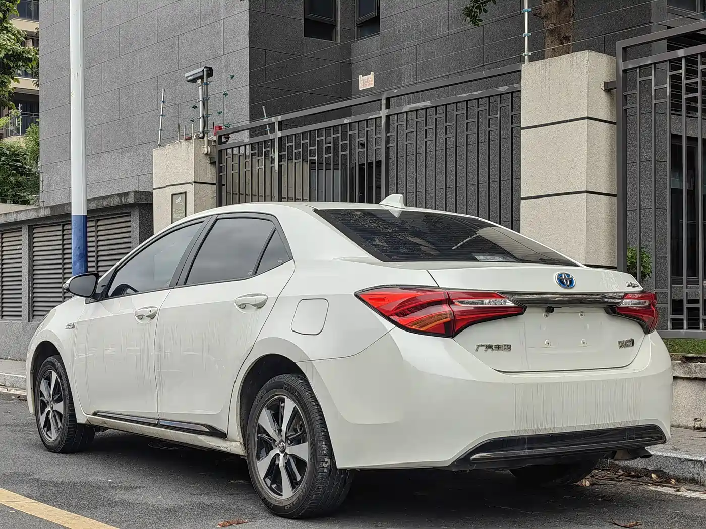 Toyota Levin Twin Engine E+ 2019 1.8PH GS E-CVT Elite Edition фото 4