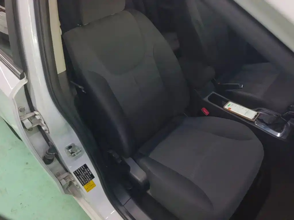 Photo 25 - Roewe 360