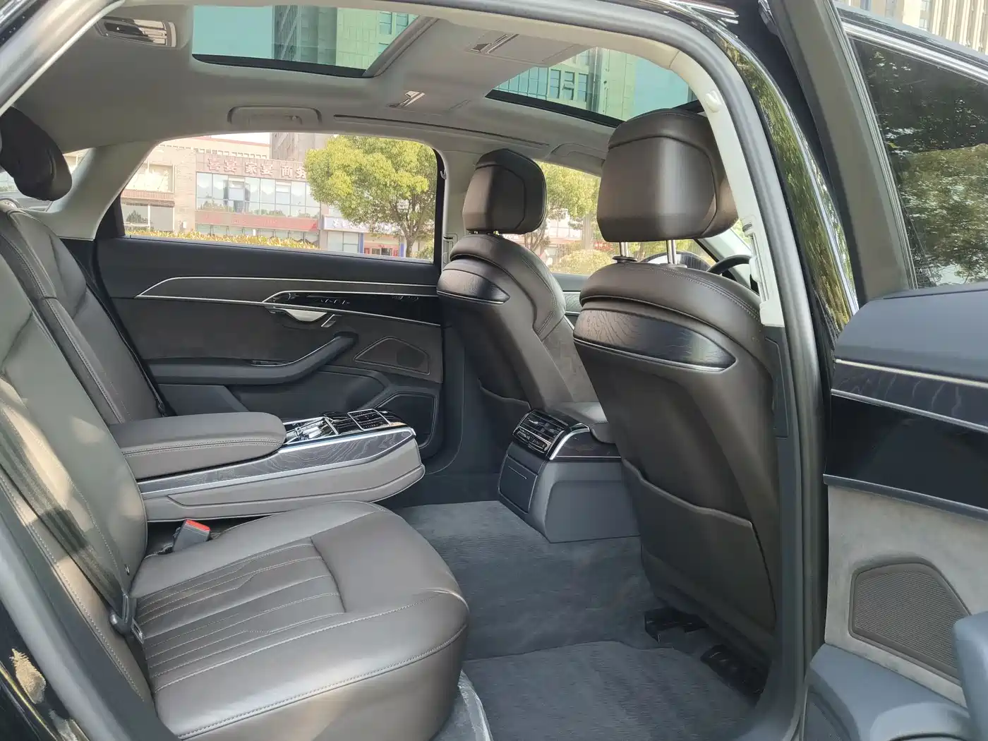 Audi A8 2019 Plus A8L 50 TFSI quattro Comfort фото 6