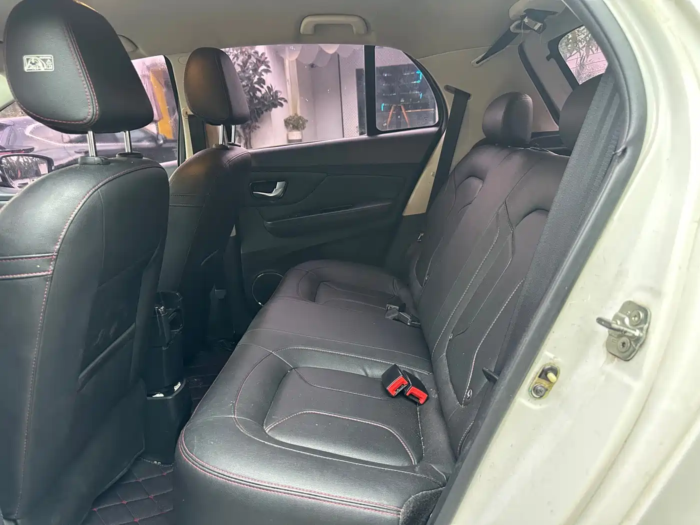 Photo 12 - Haval H1