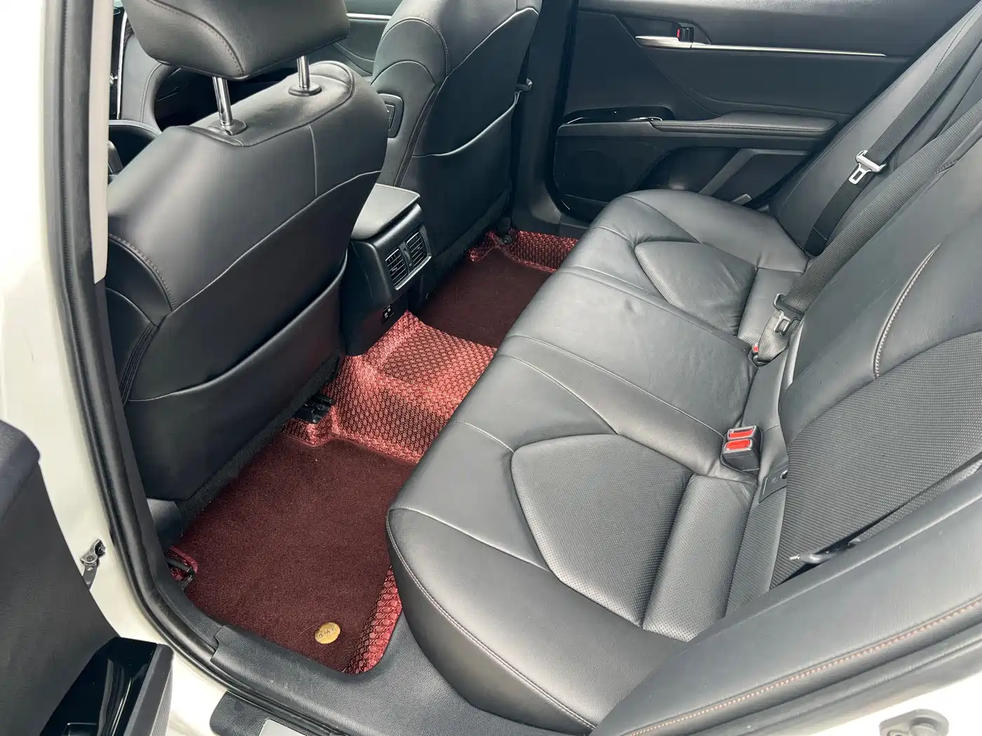 Toyota Camry 2018 2.0G Luxury Edition фото 8