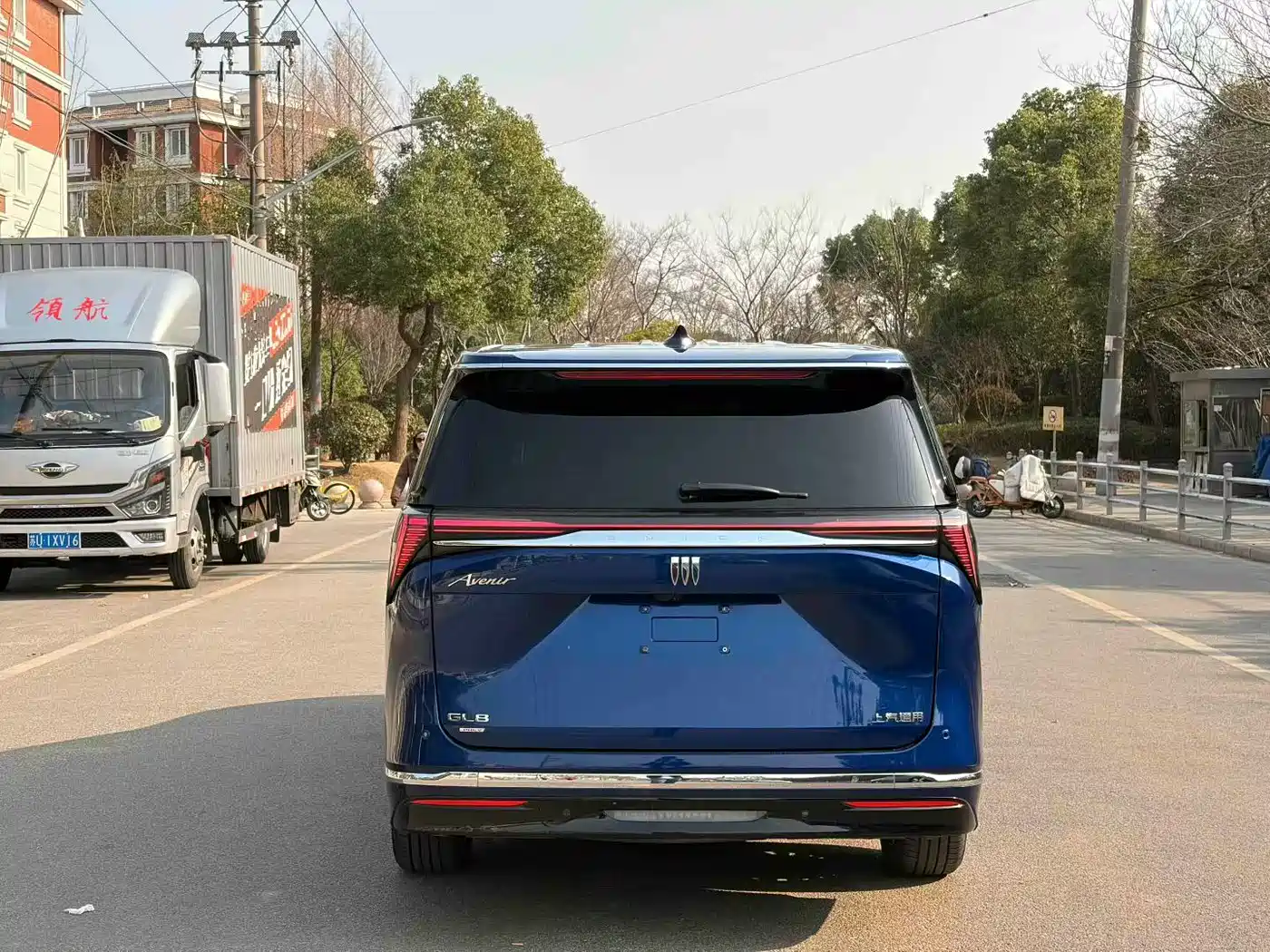 Buick GL8 New Energy 2024 Land Honor Luxury Edition 6-Seater фото 8