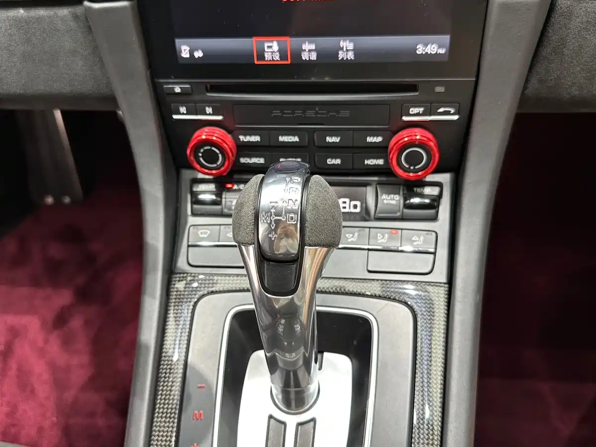 Porsche 911 2018 GT3 4.0L фото 13