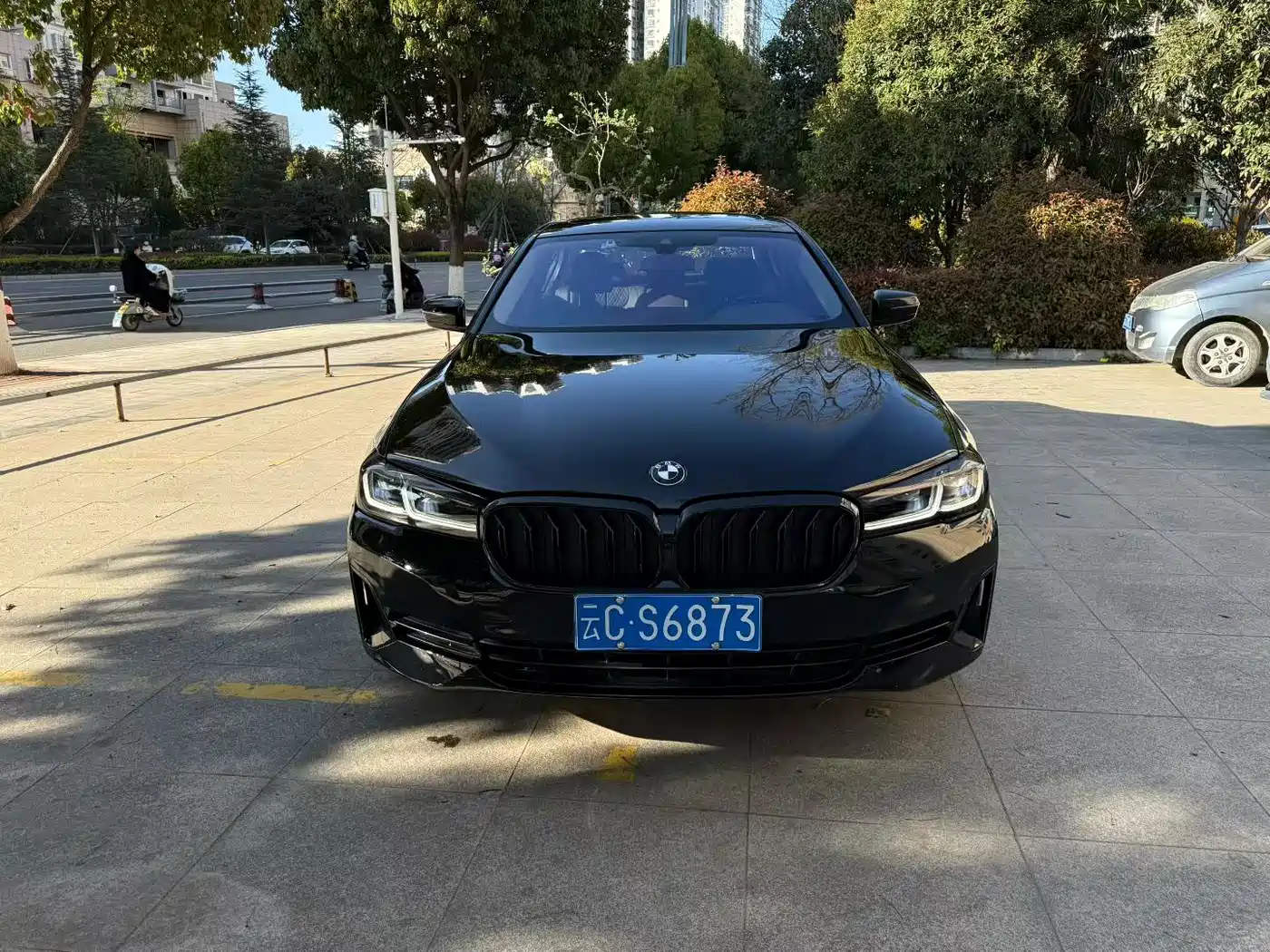 BMW 5 Series 2021 525Li Luxury Package фото 2