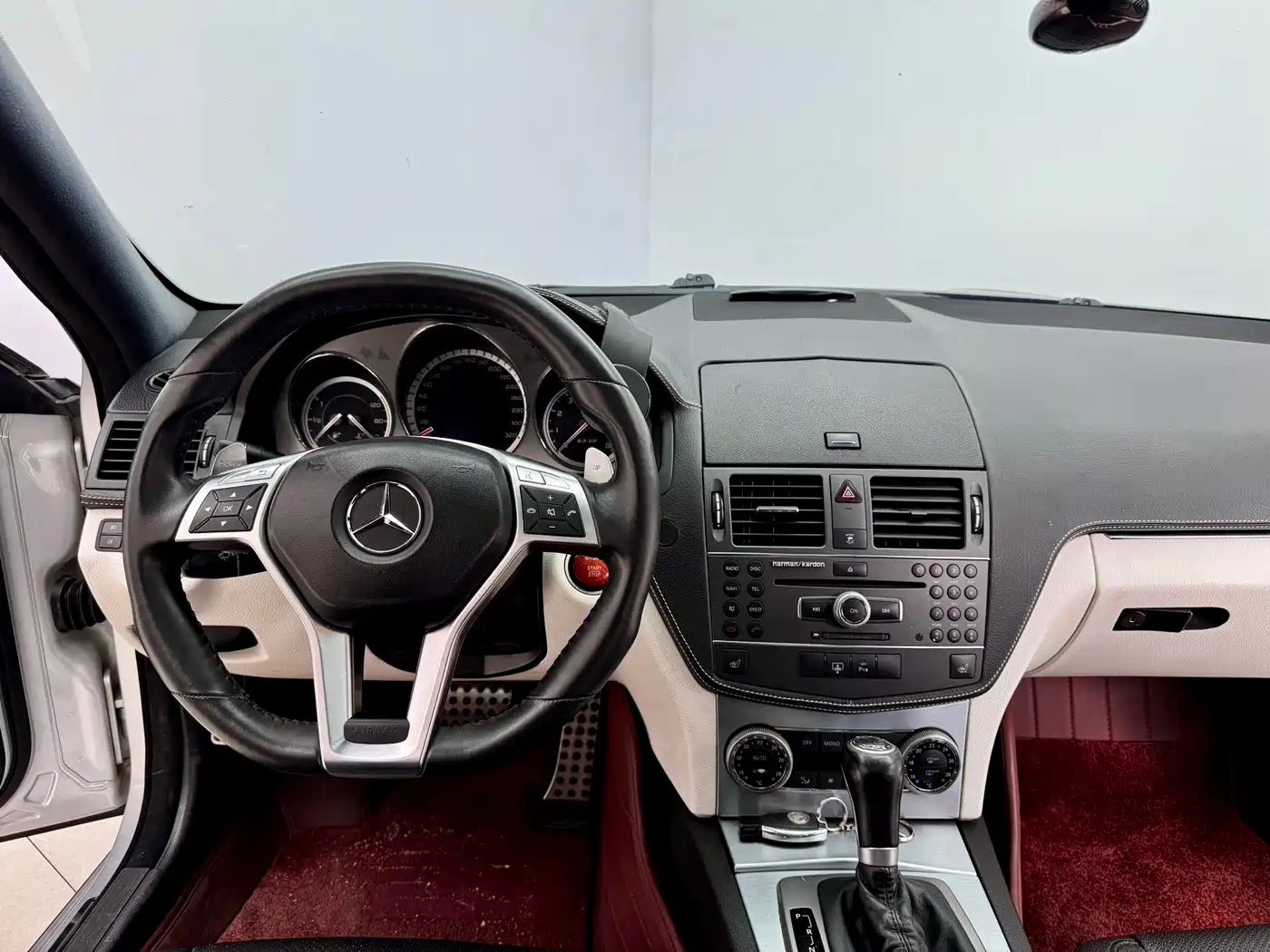 Mercedes-Benz C-Class AMG 2010 AMG C 63 Sport Enhanced Edition фото 18